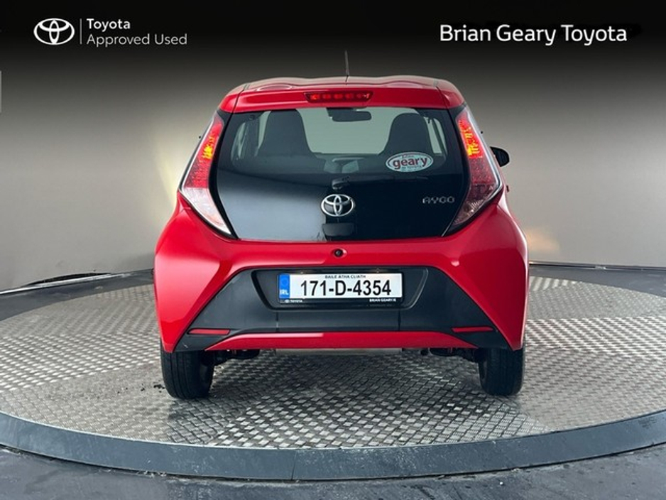 2017 Toyota Aygo X-PLAY Automatic €10,950