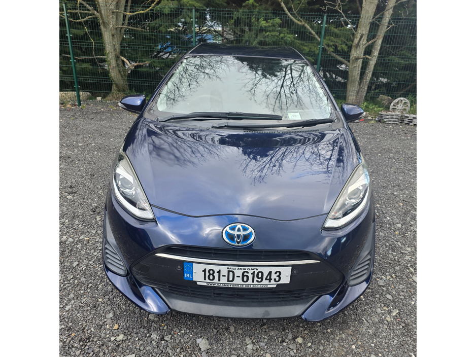 2018 Toyota Aqua - image 2