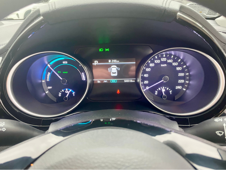 2023 Kia XCeed - image 14