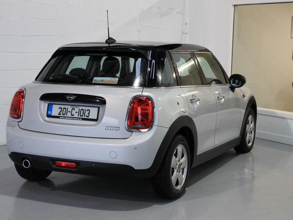 2020 MINI Cooper - image 6