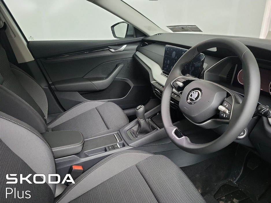 2025 Skoda Octavia Combi Selection 2.0Tdi 115Bhp €33,950