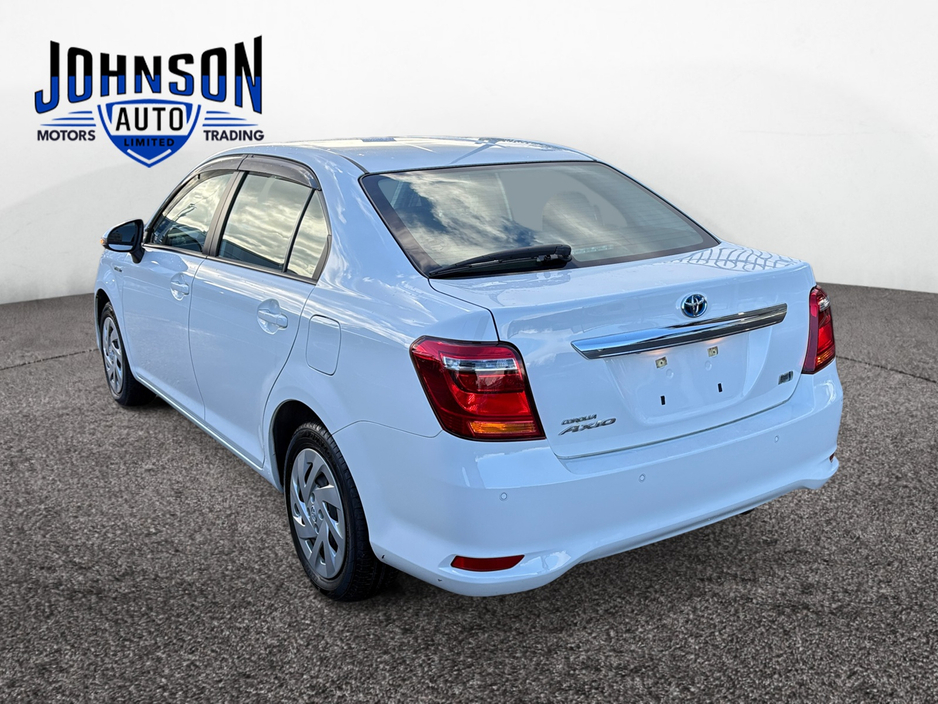 2020 Toyota Corolla - image 4