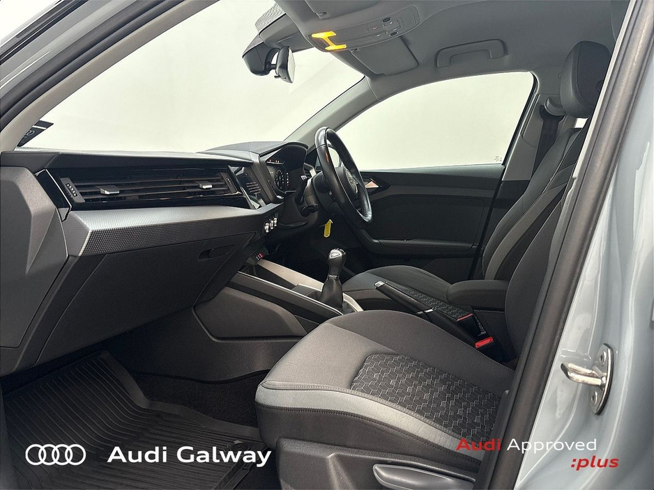 2022 Audi A1 - image 8