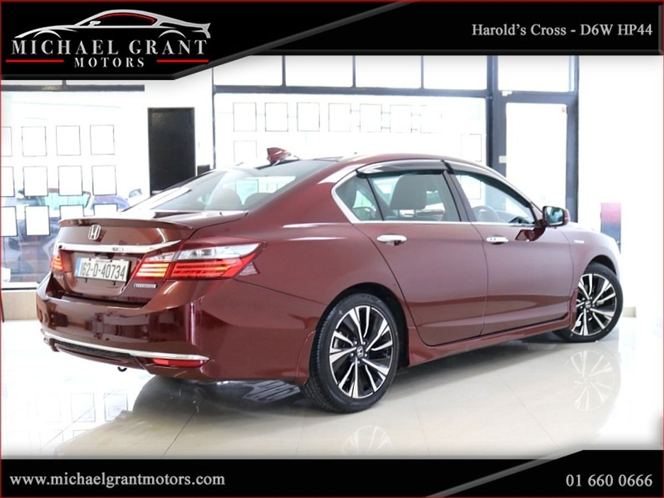 2016 Honda Accord - image 7