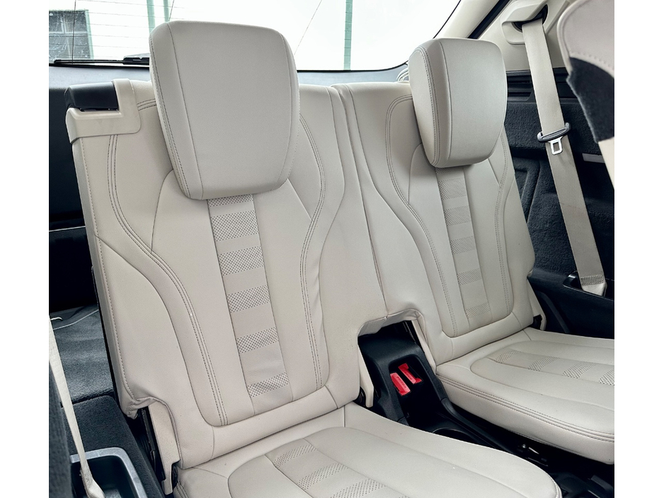 2019 BMW X5 - image 18