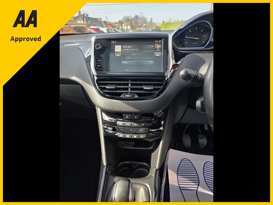 2017 Peugeot 2008 - image 21