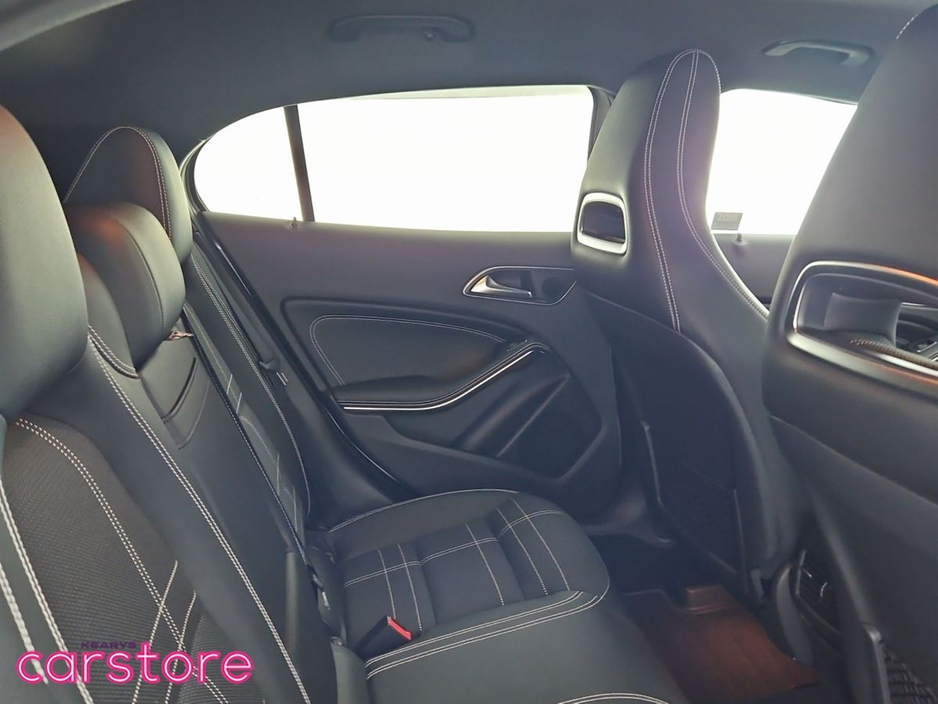 2016 Mercedes-Benz GLA Class - image 10