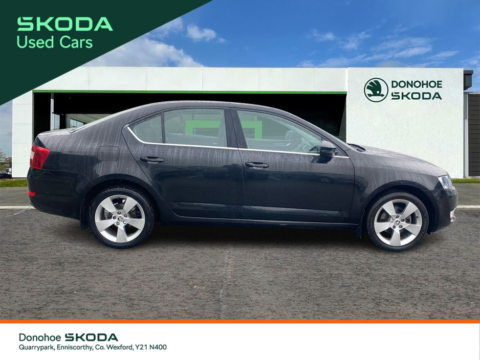 2017 Skoda Octavia - image 4