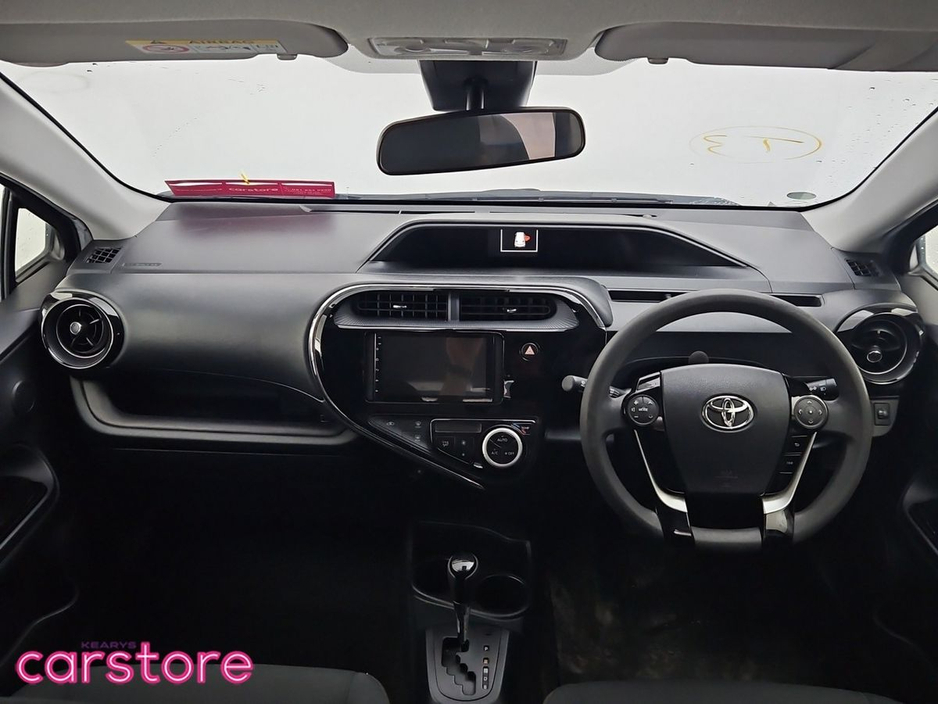 2019 Toyota Aqua - image 12