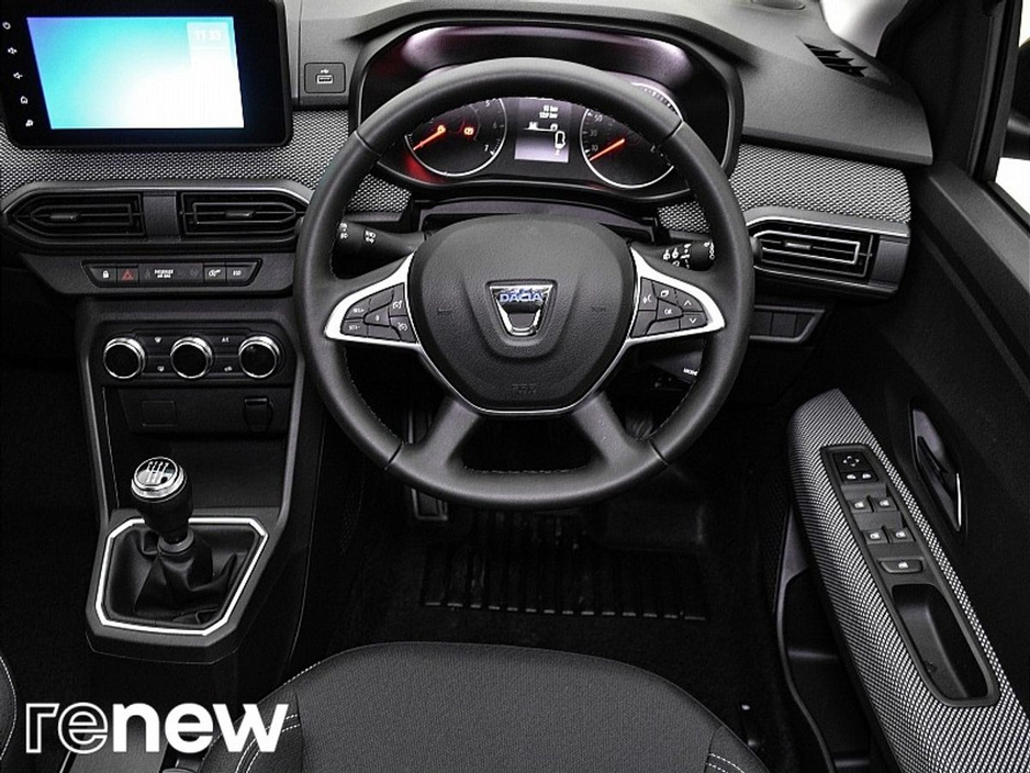 2022 Dacia Jogger Comfort TCe 110 €19,900