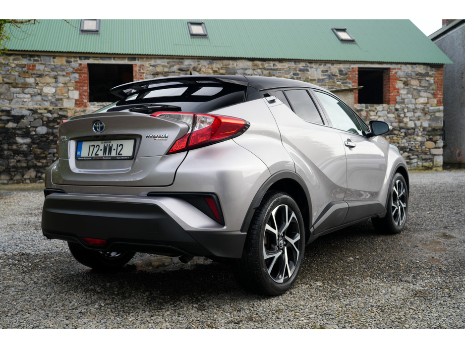 2017 Toyota C-HR - image 5