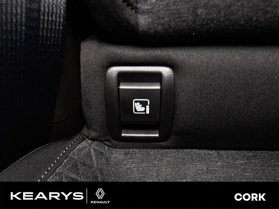 2021 Renault Clio - image 17