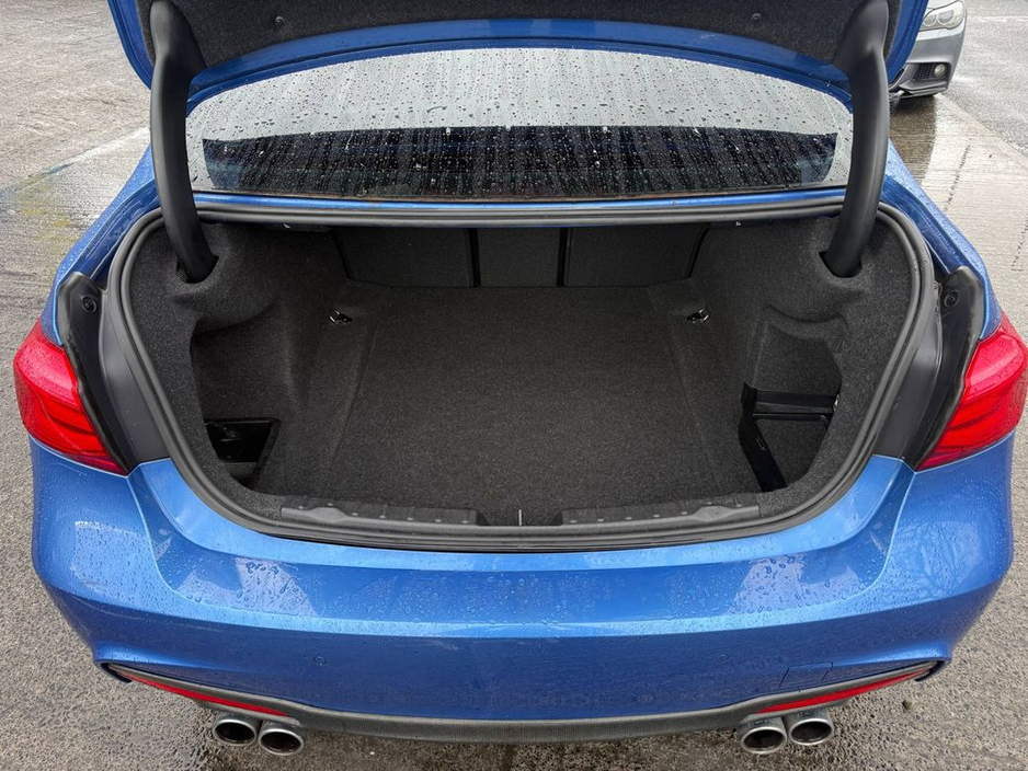 2016 BMW 3 Series 320d M-SPORT COMPETITION // SERVICE HISTORY // NEW 20" M3 ALLOYS // ADAPTIVE CRUISE CONTROL €18,950