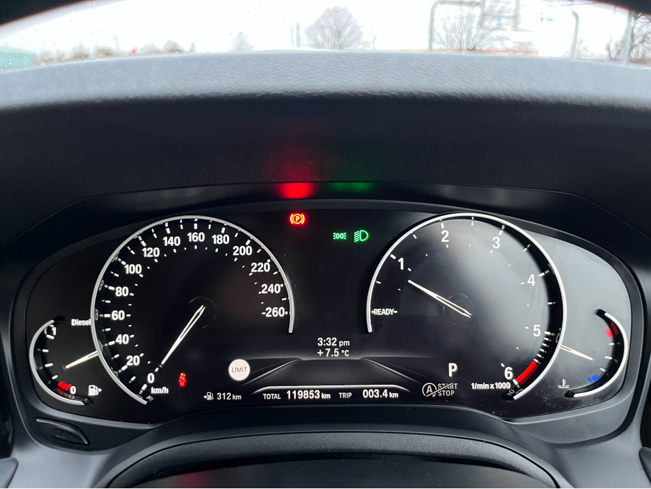 2019 BMW 3 Series 320D SPORT AUTOMATIC 2.0 DIESEL //REVERSE CAMERA//FULL LEATHER HEATED SEATS//CARPLAY// €26,950