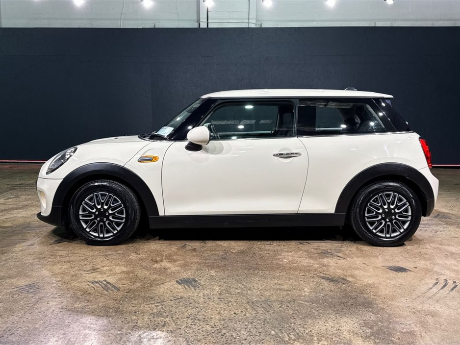 2019 MINI One - image 6