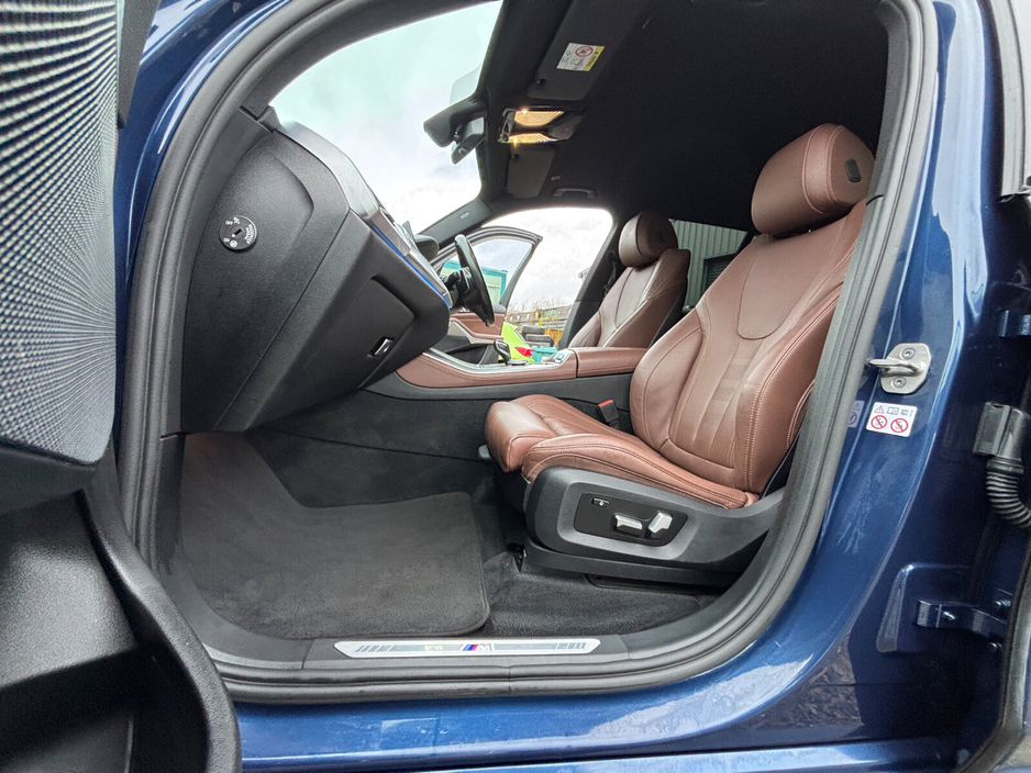 2021 BMW X5 - image 14