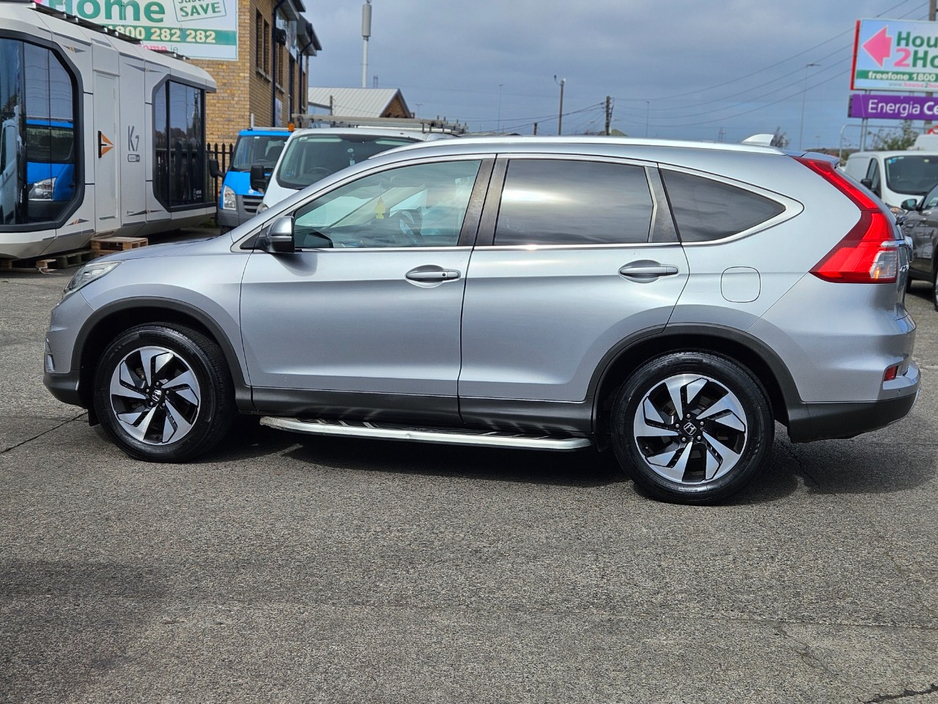 2016 Honda CR-V - image 3
