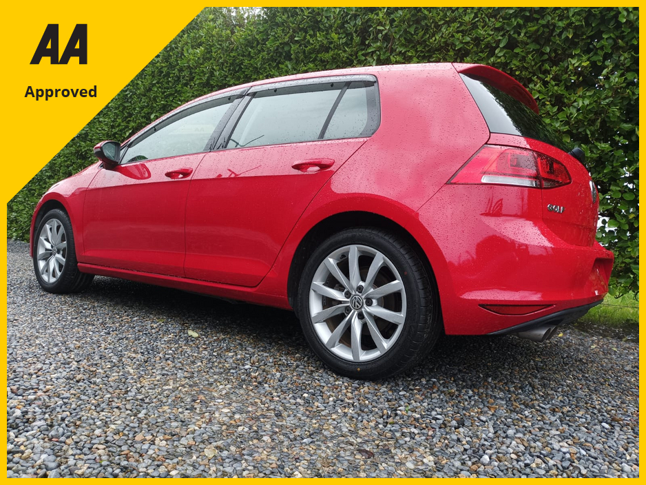 2016 Volkswagen Golf 1.4 TSI AUTOMATIC HIGHLINE 17" SPORTS ALLOYS REVERSE CAMERA AUTO HEADLIGHTS FACTORY IMMOBILISER KEYLESS ENTRY MULTI-FUNCTION STEERING WHEEL AUTO HOLD HANDBRAKE ONLY 40,150Kms 4 NEW TYRES NCT ROADT €16,995