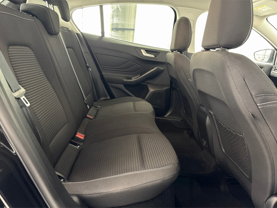 2023 Ford Focus TITANIUM 1.0T**MULTIFUNCTIONAL STEERING WHEEL**TOUCH SCREEN MEDIA DISPLAY**APPLE CARPLAY**BLACK CLOTH INTERIOR**SATNAV**KEYLESS START**BLACK CLOTH INTERIOR**FINANCE AVAILABLE** €23,495