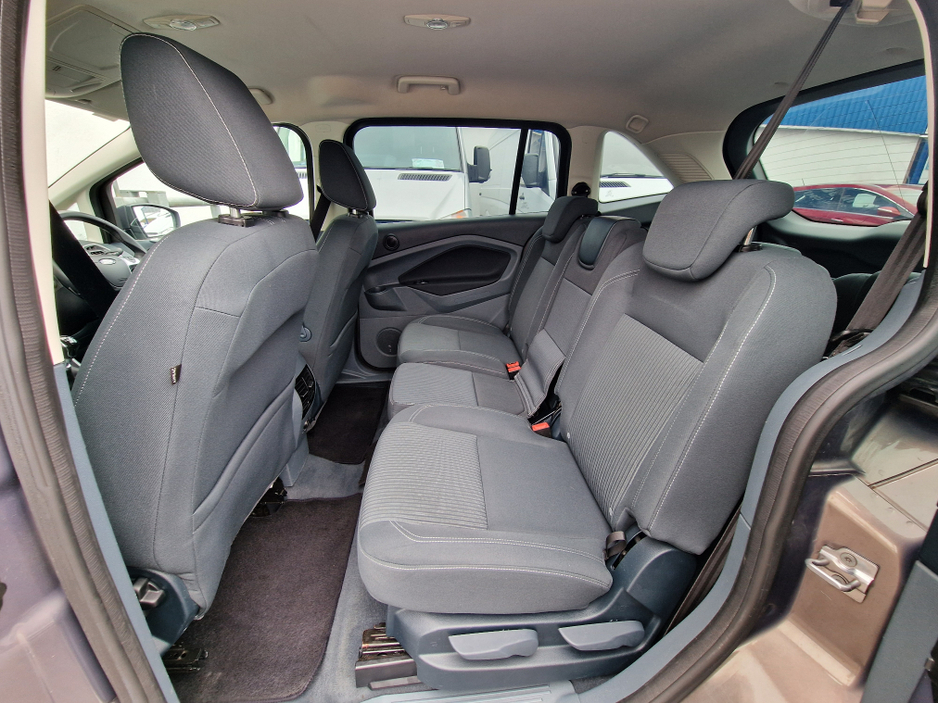 2015 Ford C-Max - image 33