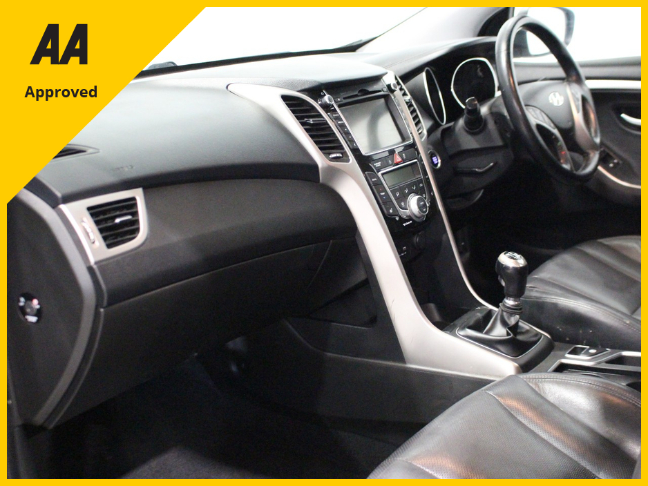 2016 Hyundai i30 - image 26