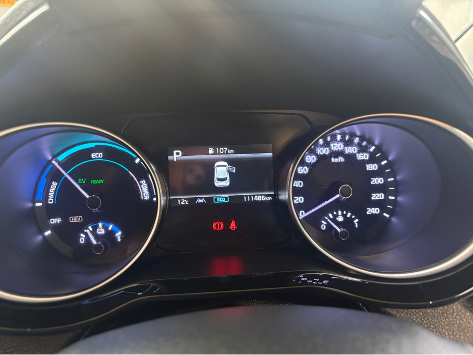 2023 Kia XCeed - image 13