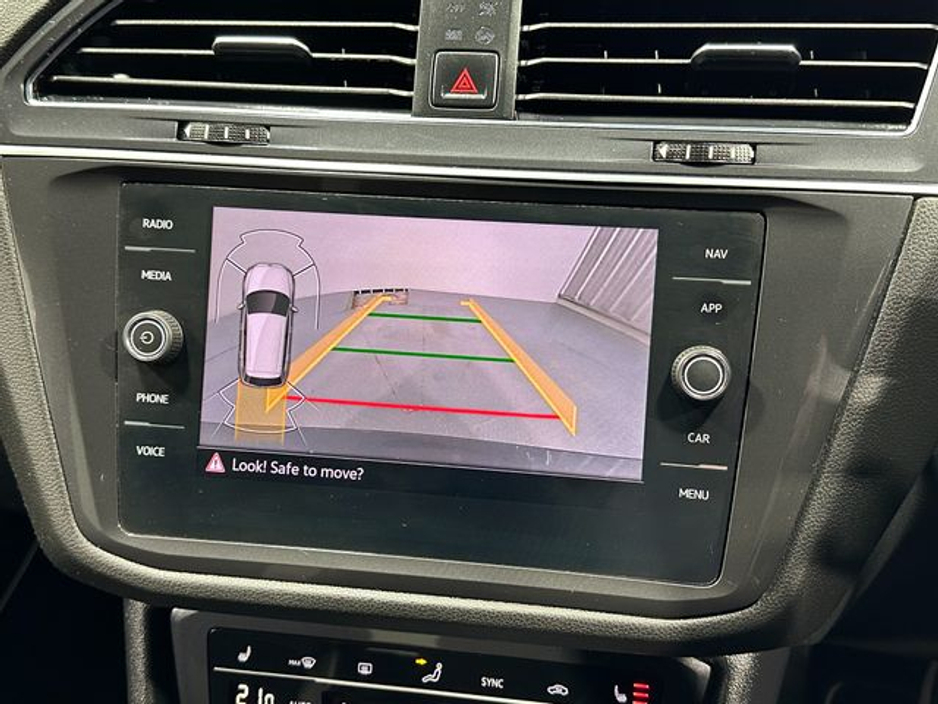 2023 Volkswagen Tiguan Allspace - image 14