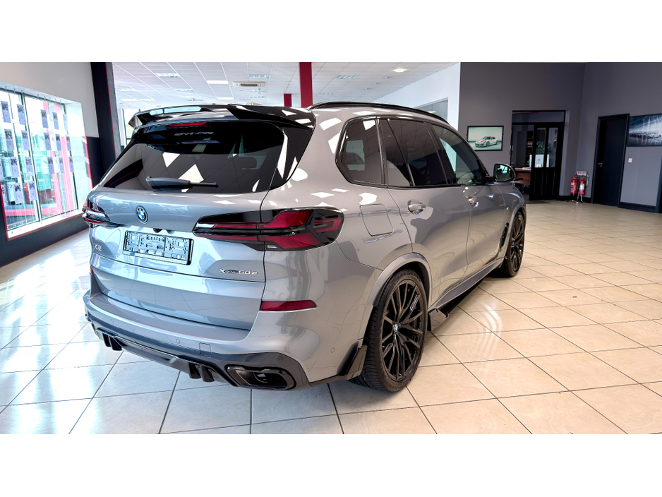 2024 BMW X5 - image 26