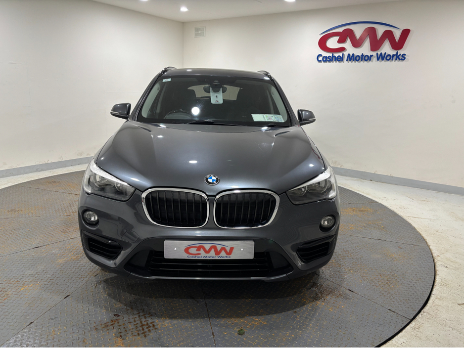 2018 BMW X1 - image 2