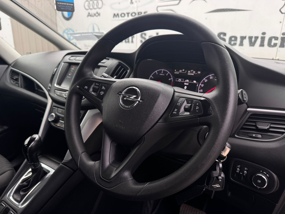 2018 Opel Zafira - image 33