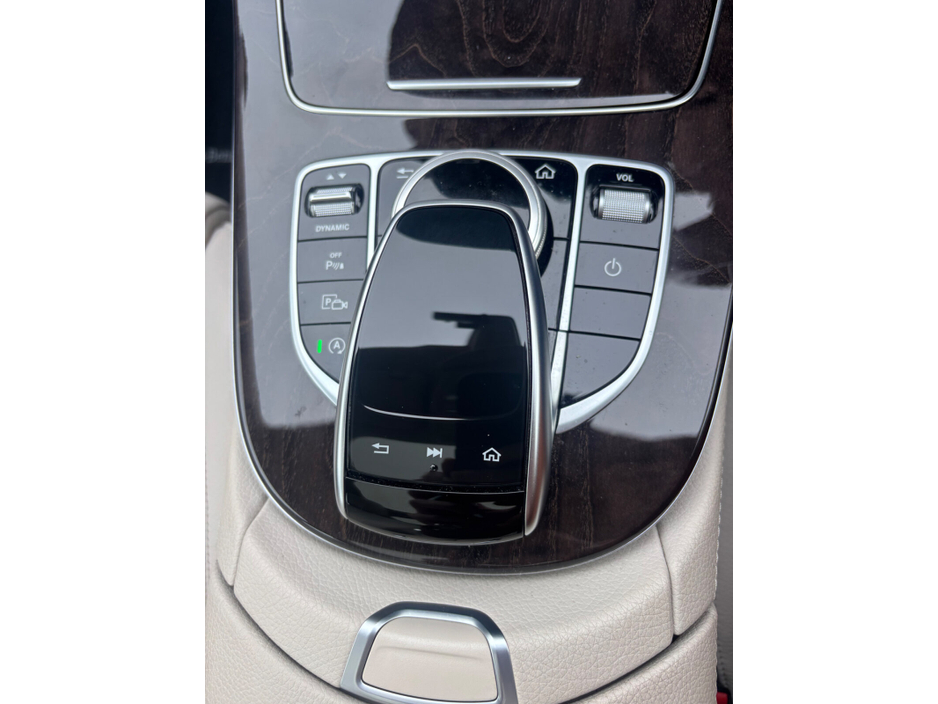 2020 Mercedes-Benz E Class  €43,950