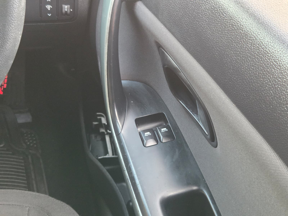 2014 Kia Ceed - image 16