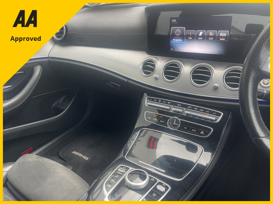 2017 Mercedes-Benz E Class - image 3