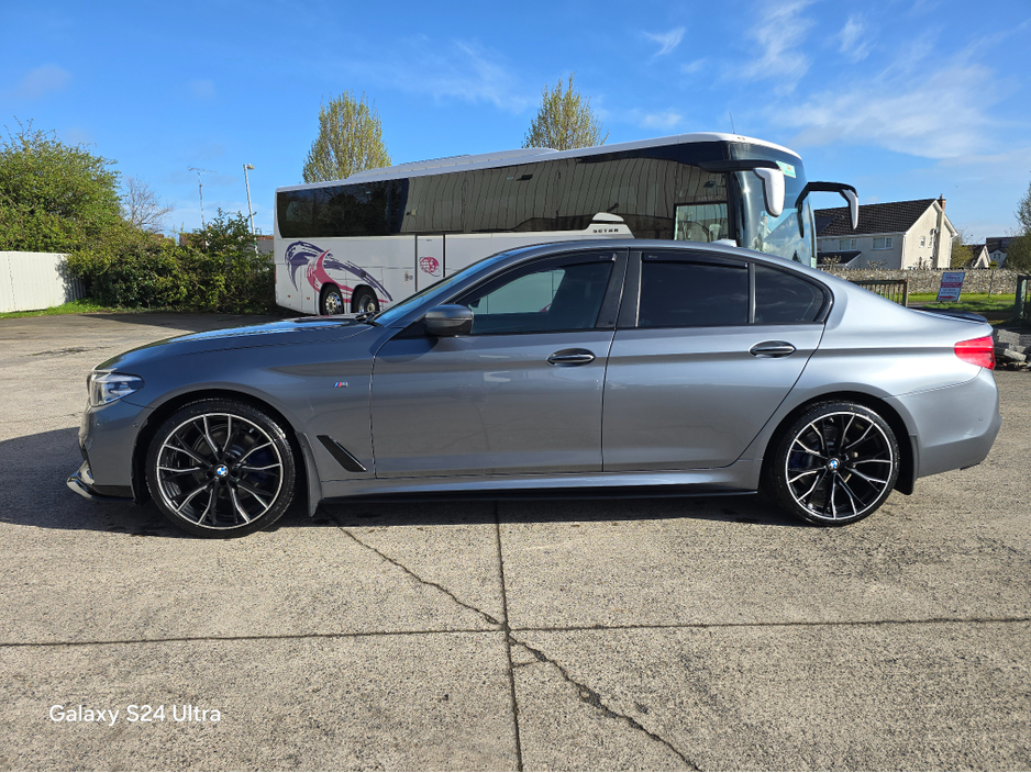 2018 BMW 5 Series - image 10