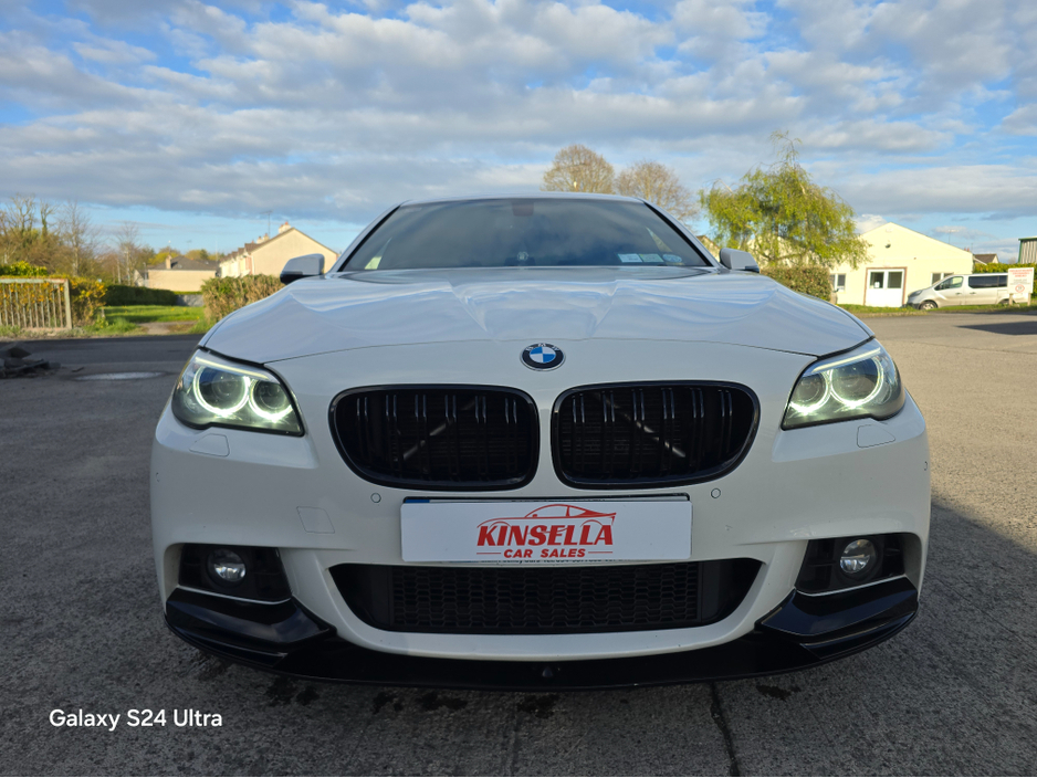2015 BMW 5 Series - image 2