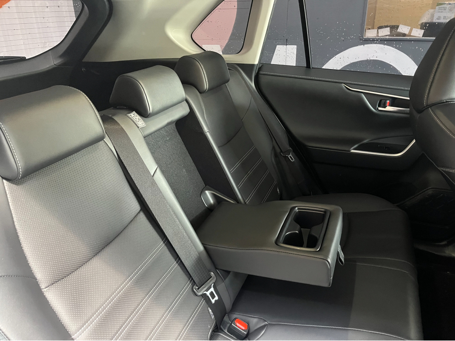 2024 Toyota Rav4 - image 18