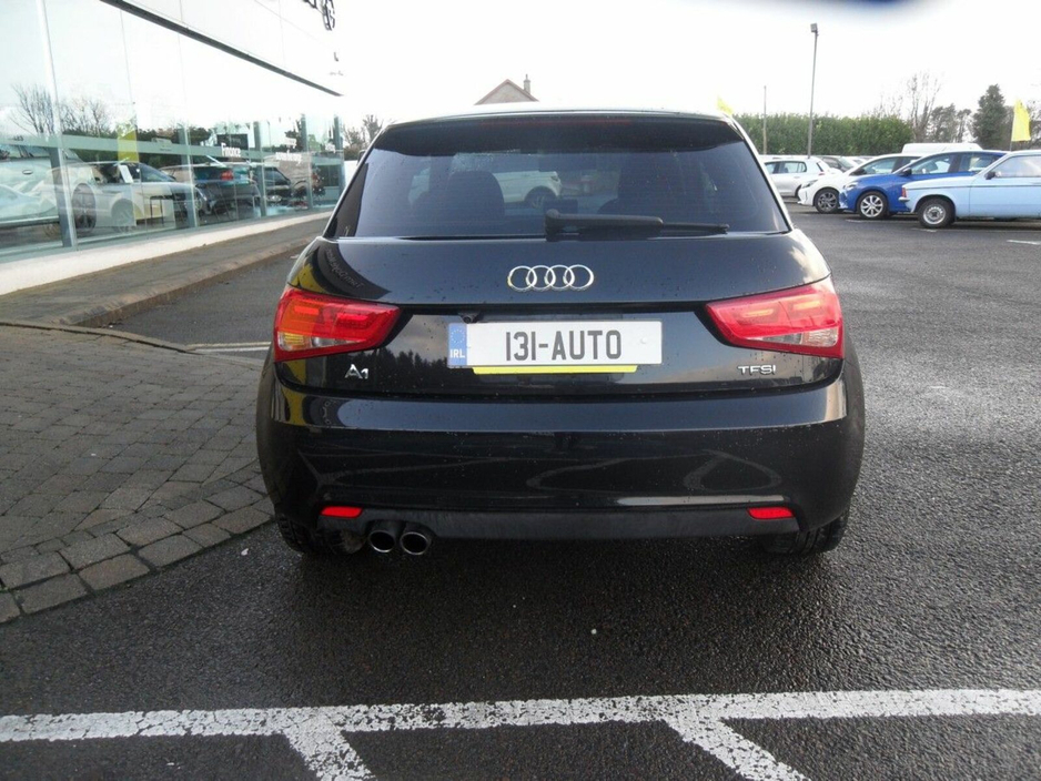 2013 Audi A1 - image 2