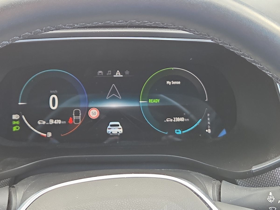 2023 Renault Arkana - image 12