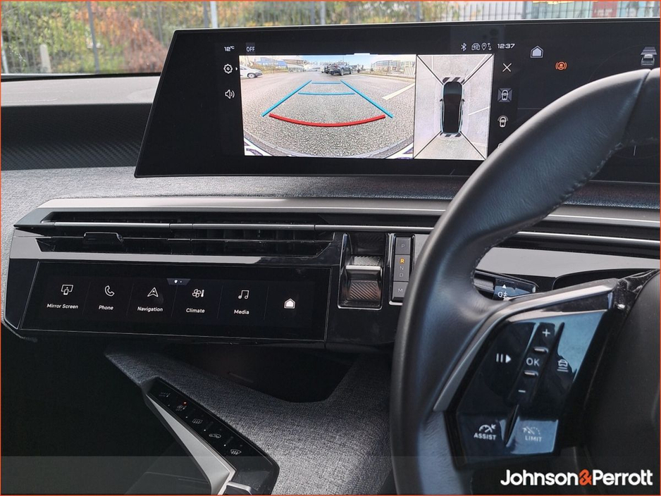 2025 Peugeot 3008 1.2 MHEV PureTech 136bhp eDCS6 Allure €38,900