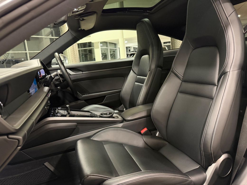 2020 Porsche 911 - image 20