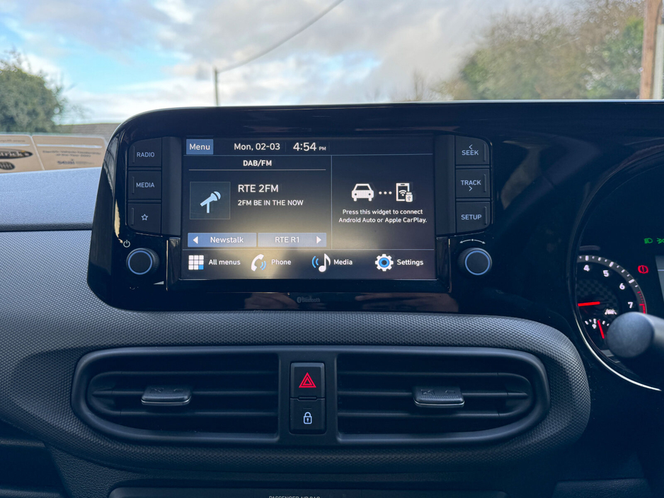 2023 Hyundai i10 - image 16