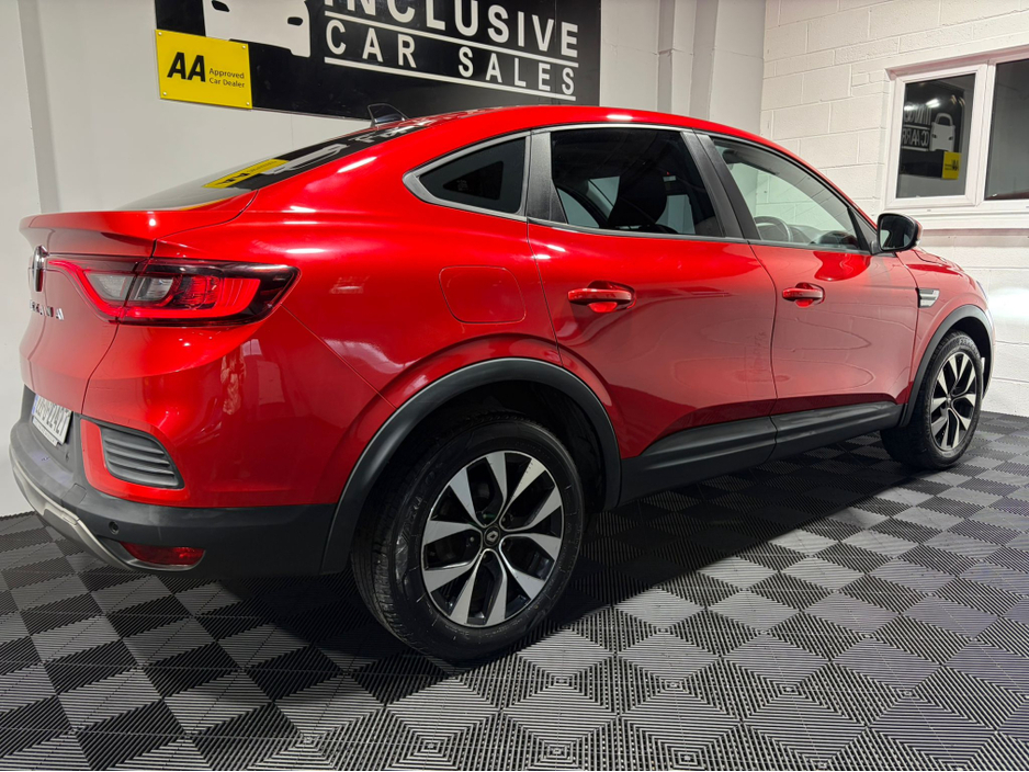 2022 Renault Arkana - image 27