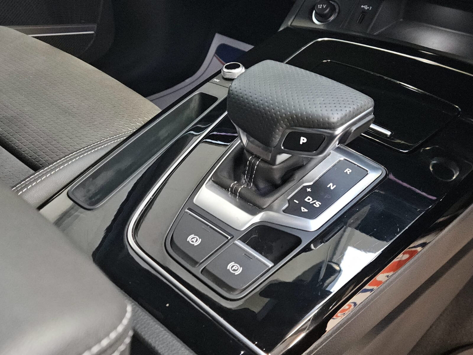 2024 Audi Q5 - image 19