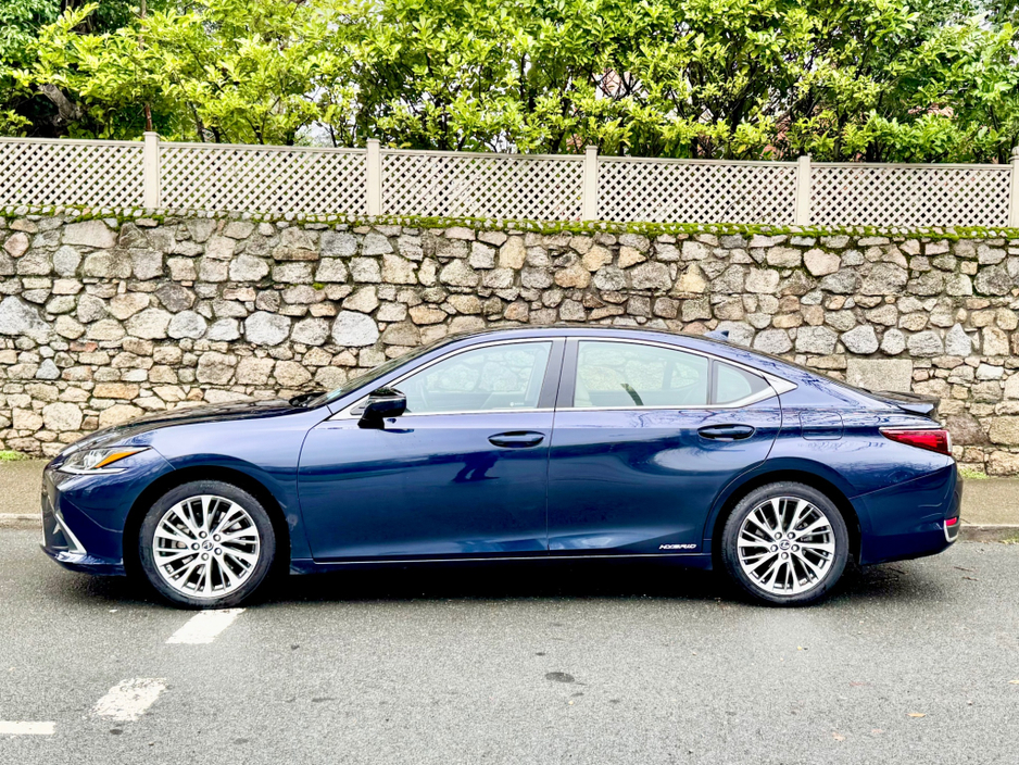 2021 Lexus ES 300 H DYNAMICS!! 1 YR HYBRID WARRANTY !! €29,900