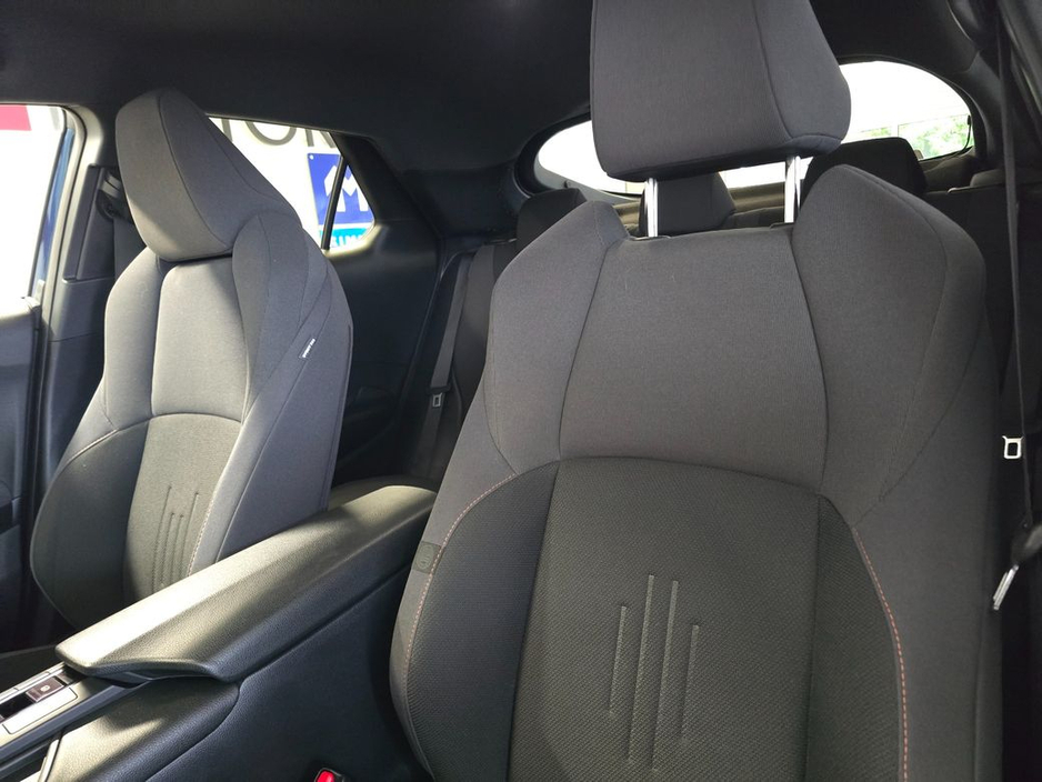 2024 Toyota C-HR - image 9