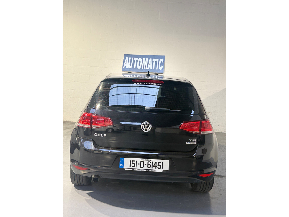 2015 Volkswagen Golf - image 5