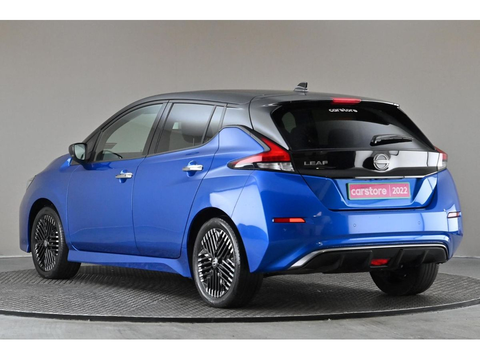 2022 Nissan Leaf - image 7