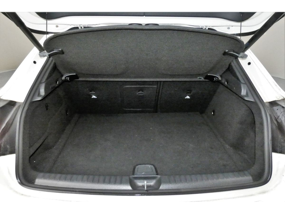 2016 Mercedes-Benz GLA Class GLA 180 *POWERED TAILGATE*HALF LEATHER*REVERSE CAM*PARK SENSORS* €18,690