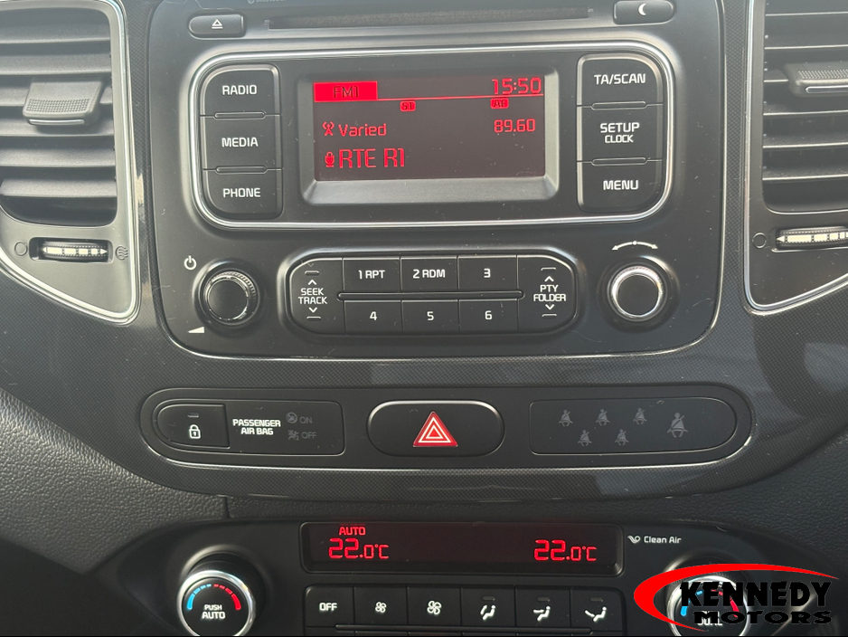 2013 Kia Carens - image 7