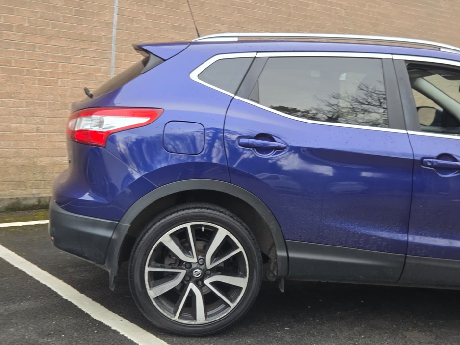 2015 Nissan Qashqai - image 5